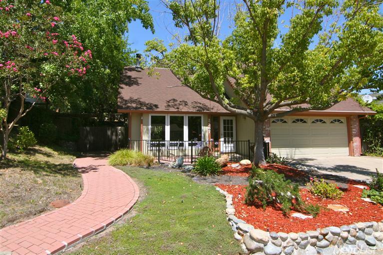 2567 Pinnacles Dr, Rocklin, CA 95677 photo 1