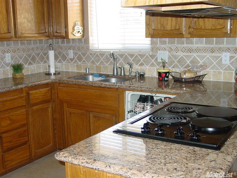 2736 Canyon Dr, Modesto, CA 95351 photo 3