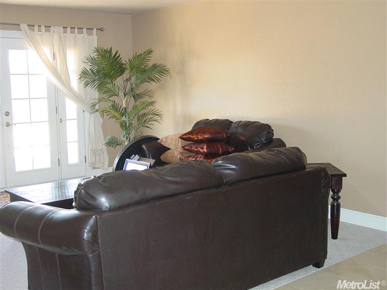 2736 Canyon Dr, Modesto, CA 95351 photo 7