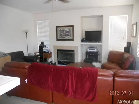 735 Boulder Ave, Lathrop, CA 95330 photo 3