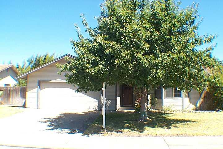 371 Elgin Ave, Lodi, CA 95240 photo 1