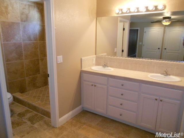 508 Barringham Ln, Modesto, CA 95350 photo 12