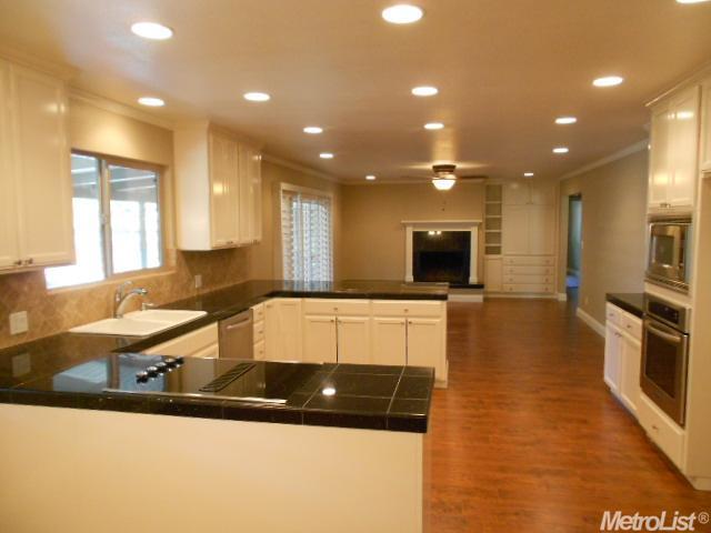 508 Barringham Ln, Modesto, CA 95350 photo 7