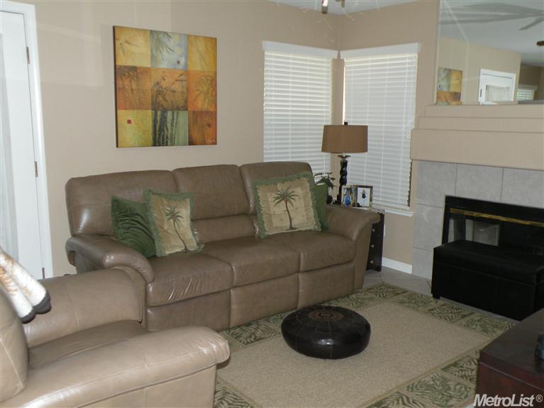 4900 Mapleplain Ave, Elk Grove, CA 95758 photo 9