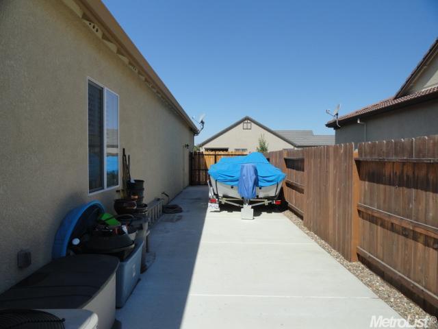 2522 Strawberry Patch Way, Manteca, CA 95336 photo 13