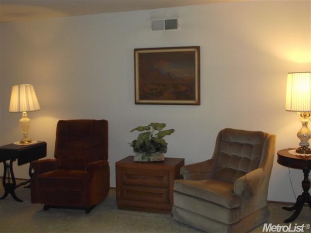 4766 Crestview Dr, Carmichael, CA 95608 photo 8