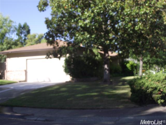 4766 Crestview Dr, Carmichael, CA 95608 photo 4