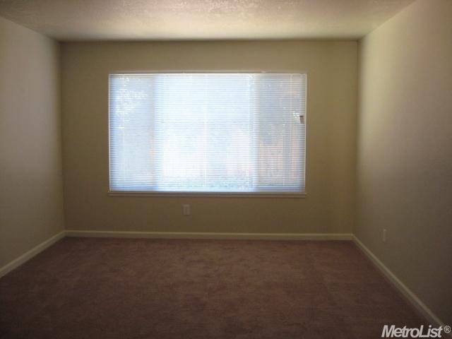 2536 Surrey Ave, Modesto, CA 95355 photo 5