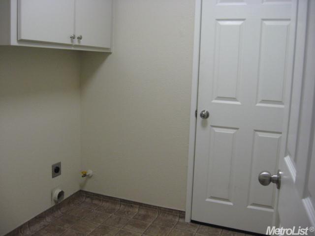 2536 Surrey Ave, Modesto, CA 95355 photo 7