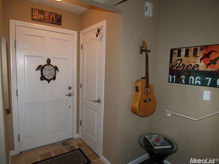 4016 Elmo Loop, Modesto, CA 95356 photo 2
