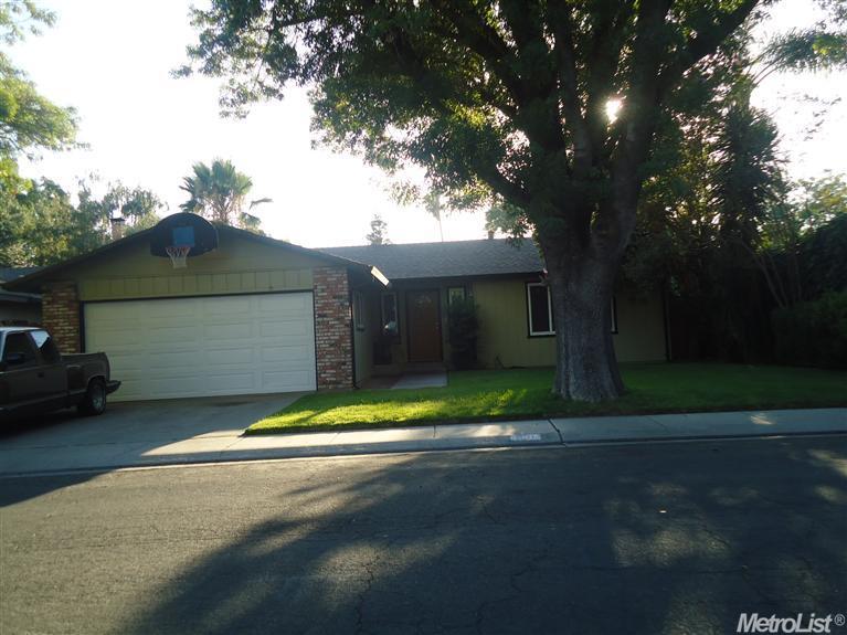 631 Brookfield Dr, Modesto, CA 95354 photo 1