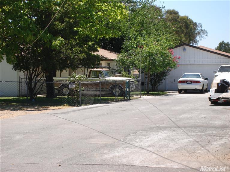 1226 E St, Rio Linda, CA 95673 photo 5