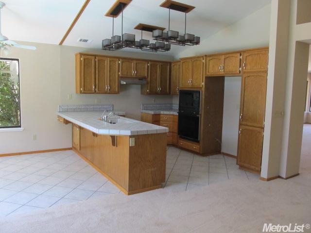1534 Parkview St, Manteca, CA 95337 photo 4