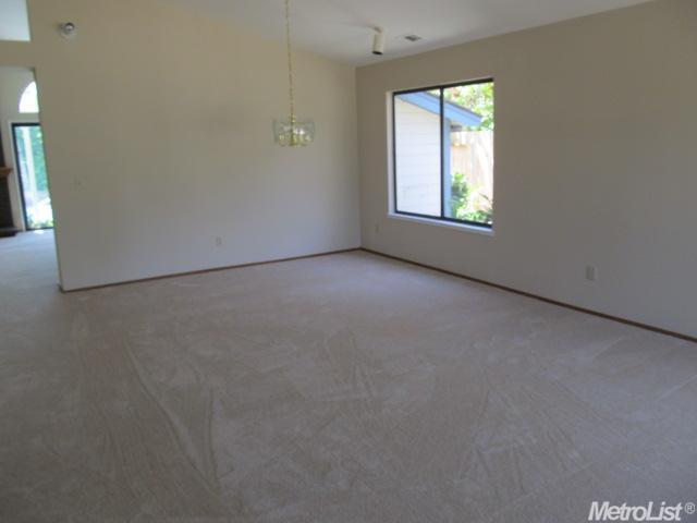 1534 Parkview St, Manteca, CA 95337 photo 2