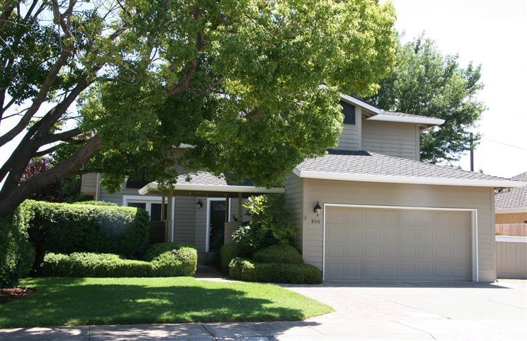 806 Cheney Ct, Lodi, CA 95242 photo 2