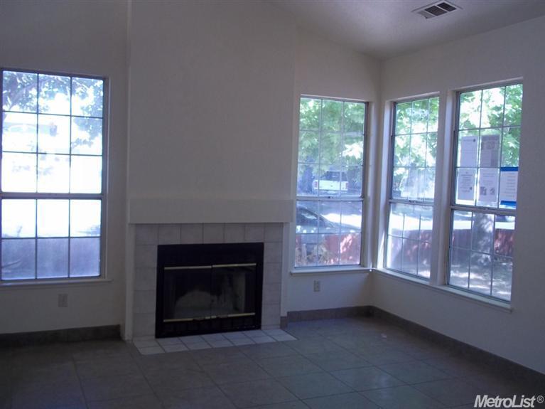 1101 Vintner Ln, Modesto, CA 95358 photo 3