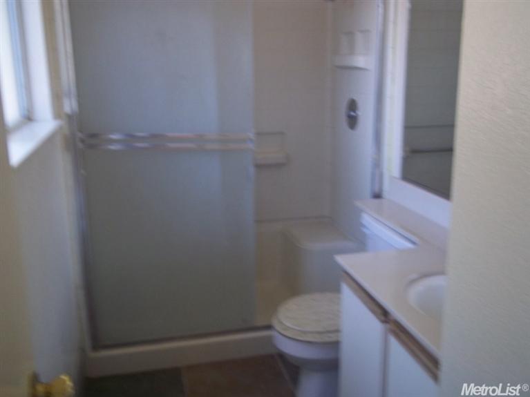 1101 Vintner Ln, Modesto, CA 95358 photo 5