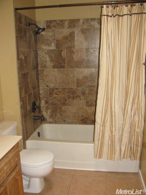 8235 Benjamin Dr, Antelope, CA 95843 photo 6