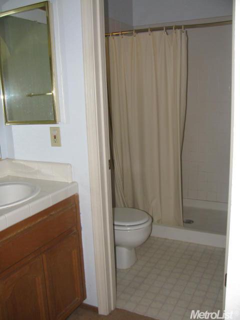 8235 Benjamin Dr, Antelope, CA 95843 photo 7