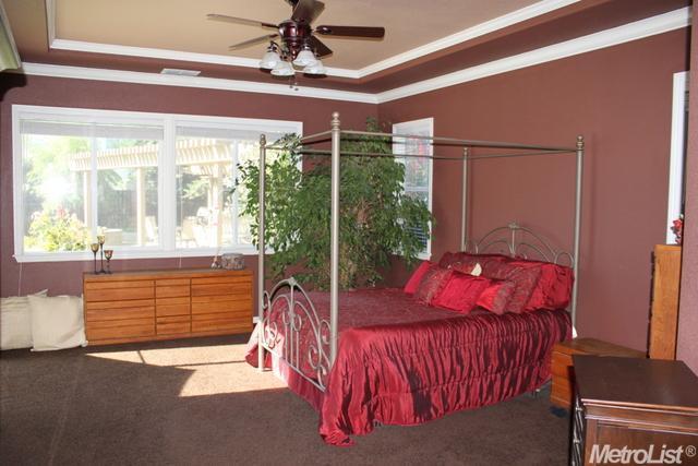 488 W Santos Ave, Ripon, CA 95366 photo 11