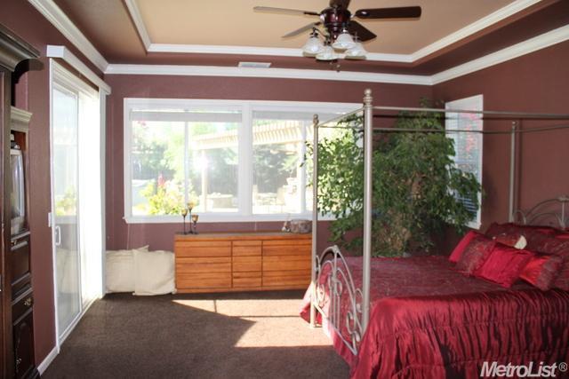 488 W Santos Ave, Ripon, CA 95366 photo 10