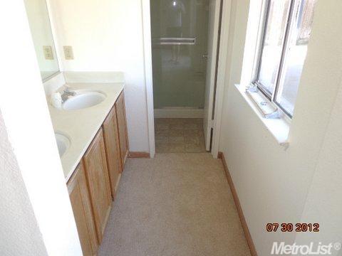 16221 5th St, Lathrop, CA 95330 photo 7