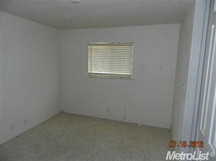 2340 Jeanine Dr, Modesto, CA 95355 photo 9