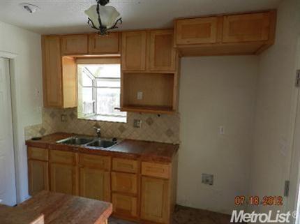 2340 Jeanine Dr, Modesto, CA 95355 photo 4