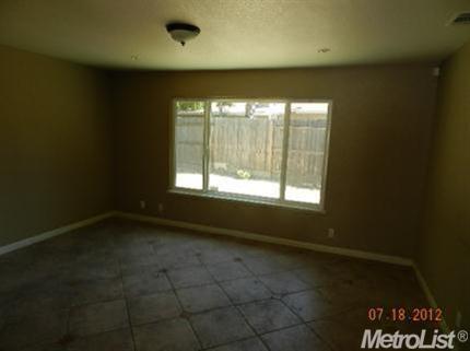 2340 Jeanine Dr, Modesto, CA 95355 photo 5