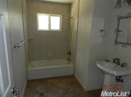 2340 Jeanine Dr, Modesto, CA 95355 photo 7