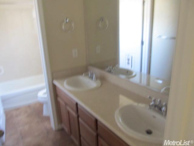224 Munter Ct, Manteca, CA 95337 photo 9