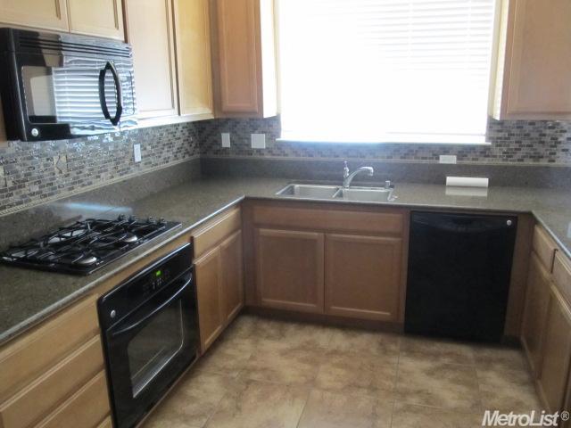 224 Munter Ct, Manteca, CA 95337 photo 3