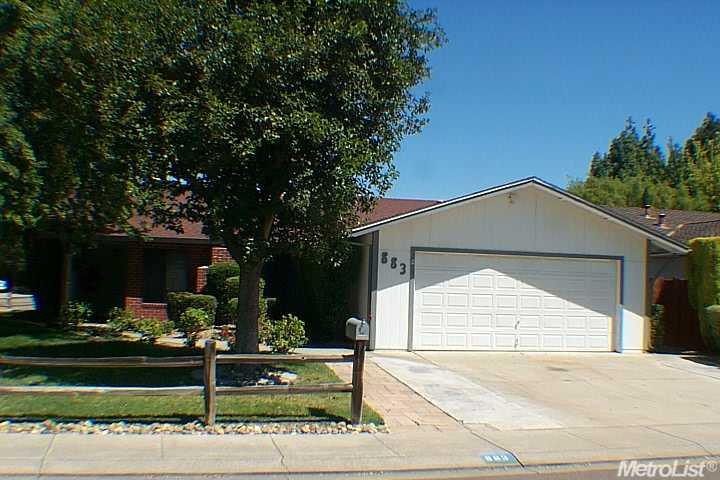883 Pebble Way, Manteca, CA 95336 photo 1