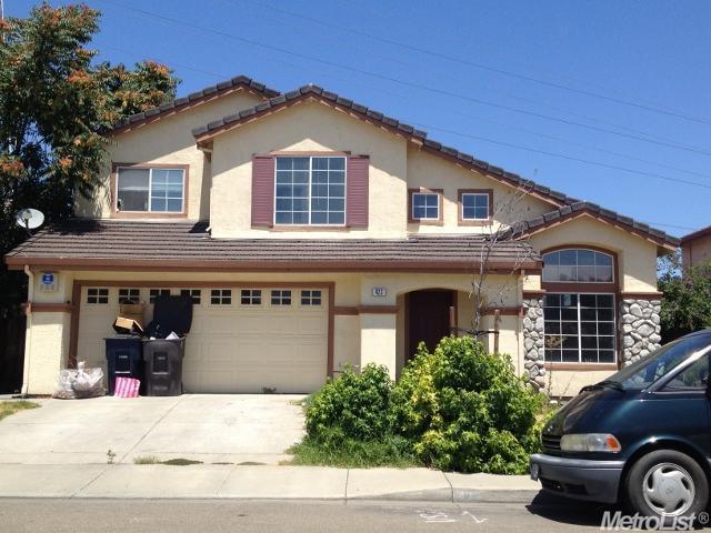 423 Charlemagne Ln, Tracy, CA 95376 photo 1
