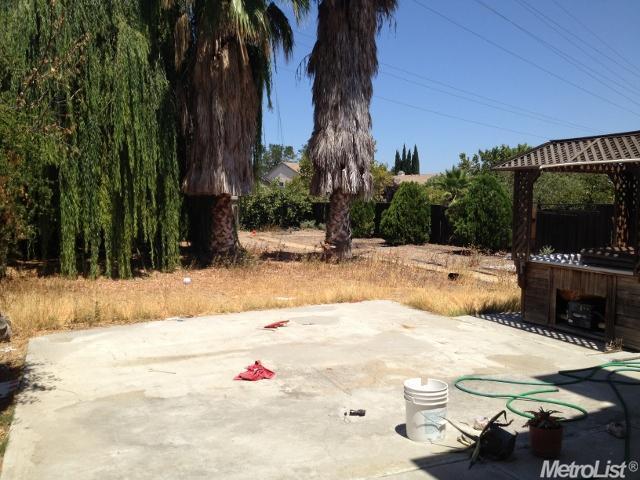 423 Charlemagne Ln, Tracy, CA 95376 photo 4