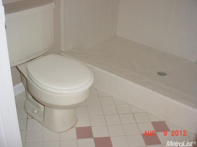 1140 E Donna Dr, Merced, CA 95340 photo 5