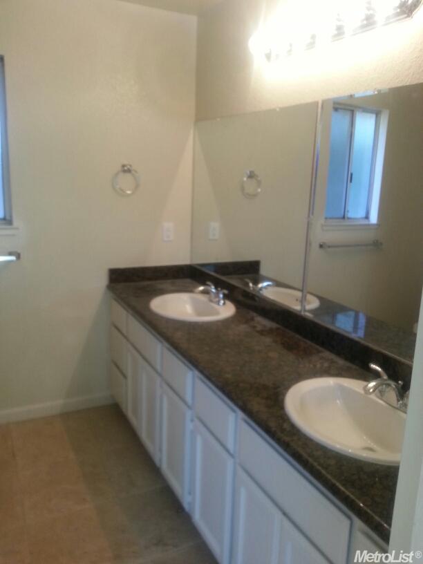 1304 Thomasnell Way, Ceres, CA 95307 photo 12