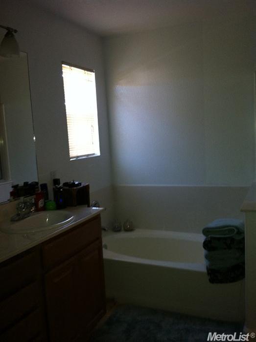 1131 Bullfinch Dr, Patterson, CA 95363 photo 5