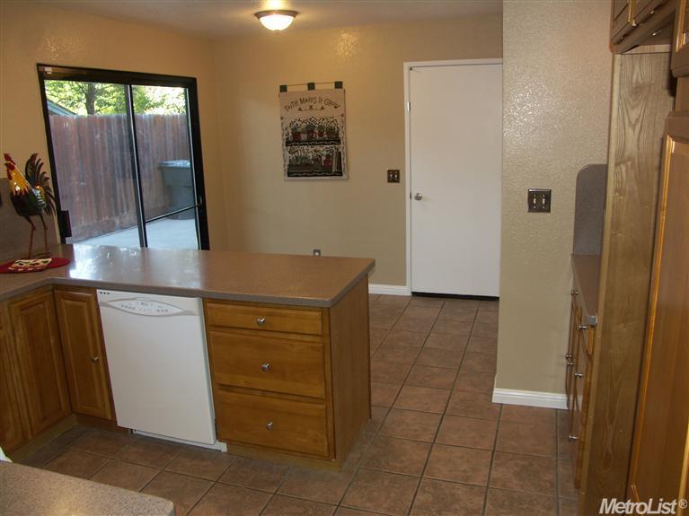 3534 Pinehill Way, Antelope, CA 95843 photo 9