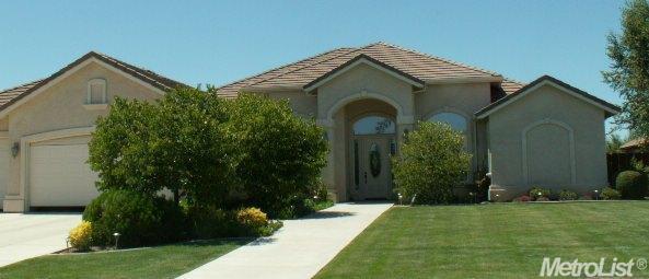 1525 W Riverview Cir, Ripon, CA 95366 photo 1