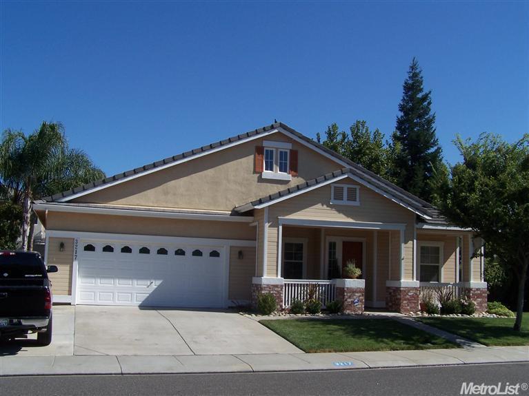 3217 Parkcrest Dr, Modesto, CA 95355 photo 1