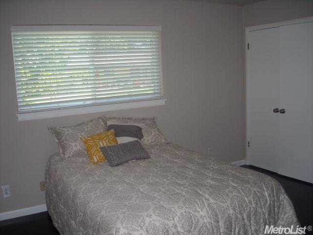 5040 Kinross Rd, Carmichael, CA 95608 photo 15