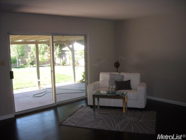 5040 Kinross Rd, Carmichael, CA 95608 photo 9