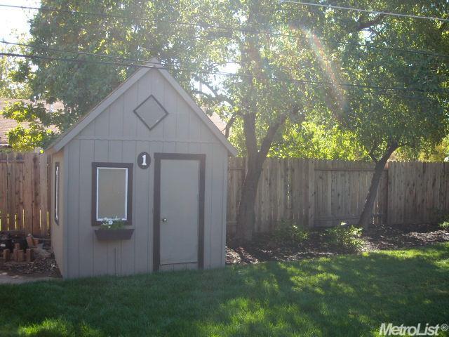 5040 Kinross Rd, Carmichael, CA 95608 photo 19