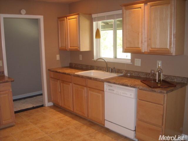 5040 Kinross Rd, Carmichael, CA 95608 photo 5