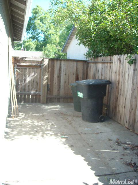 5040 Kinross Rd, Carmichael, CA 95608 photo 24