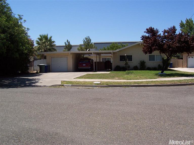 3067 El Capitan Ave, Merced, CA 95340 photo 1