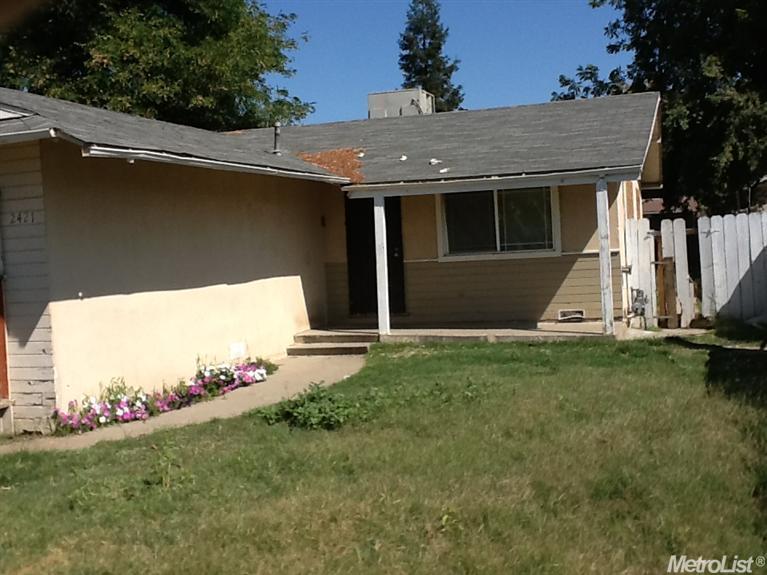 2421 W Hatch Rd, Modesto, CA 95358 photo 1