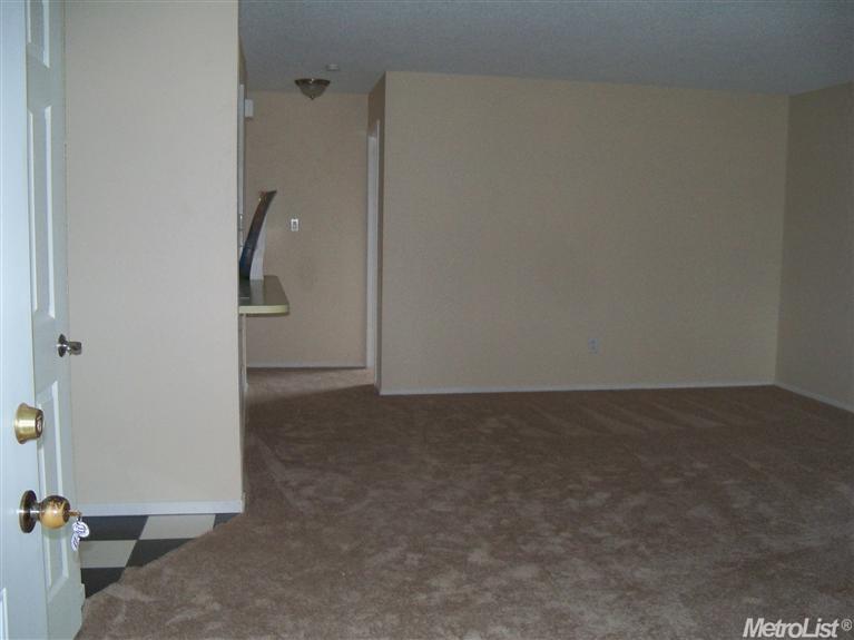 2009 Venus Dr, Ceres, CA 95307 photo 2