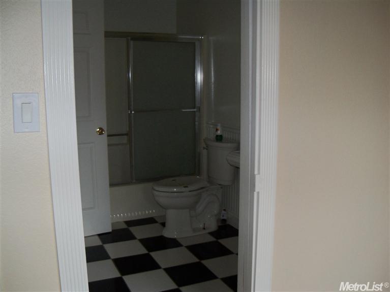 2009 Venus Dr, Ceres, CA 95307 photo 4